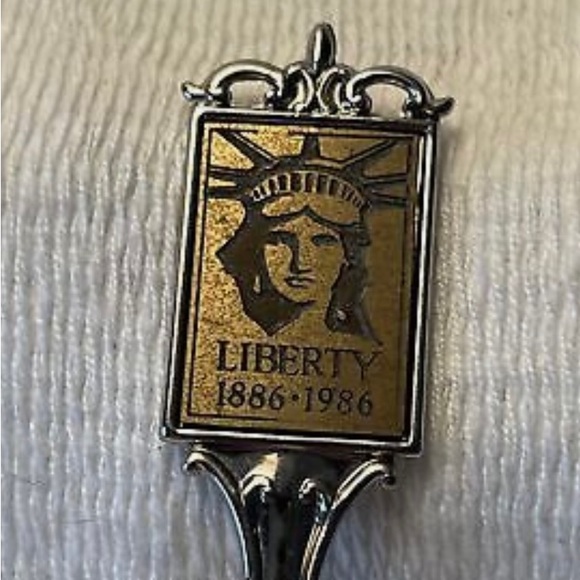 Liberty 1886-1986 Centenial Celebration Spoon - Picture 4 of 9